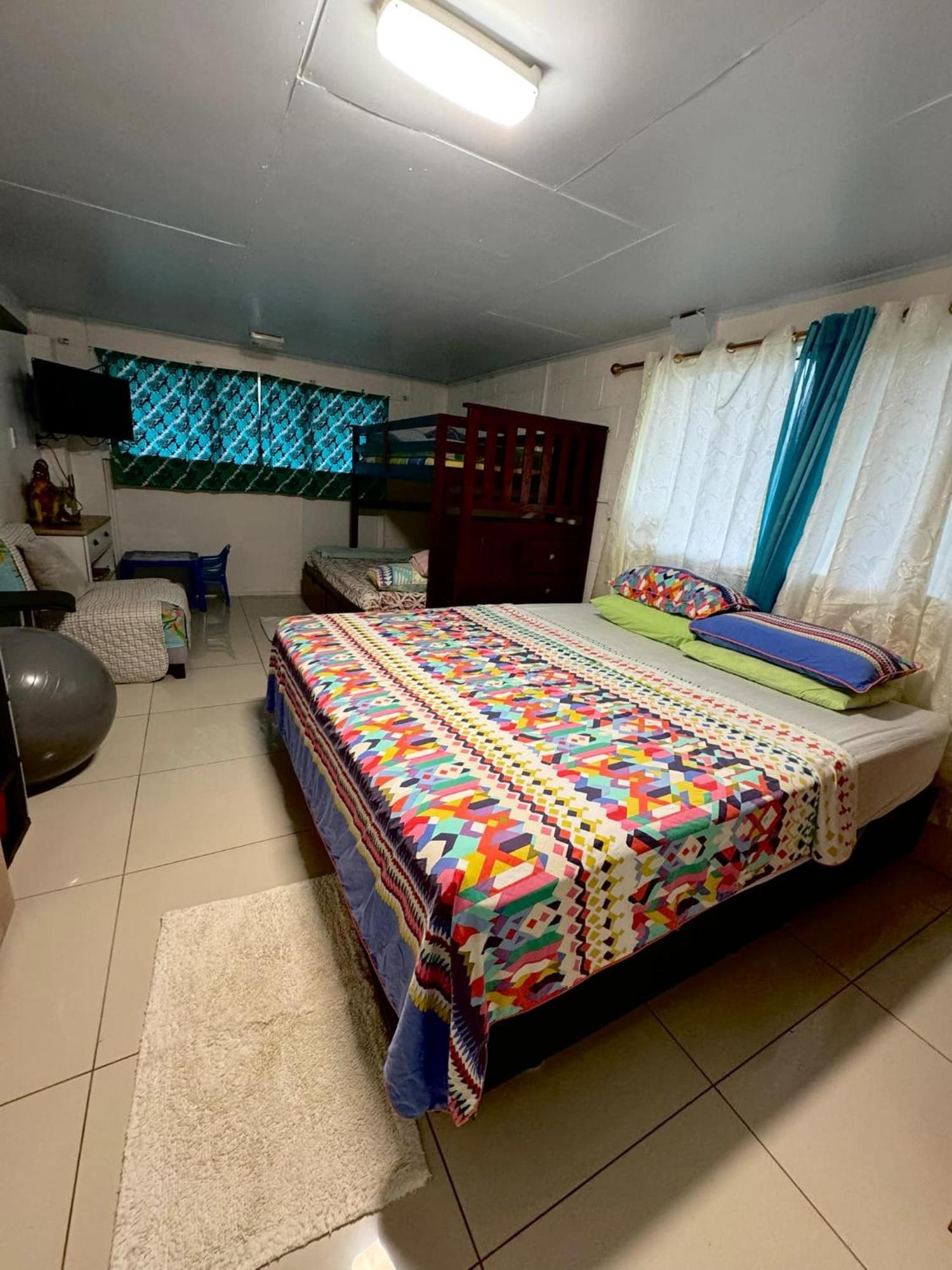 Mirimiri Spa Homestay Ngatangiia Extérieur photo